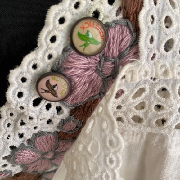 Shirt - Picture 2 of 3